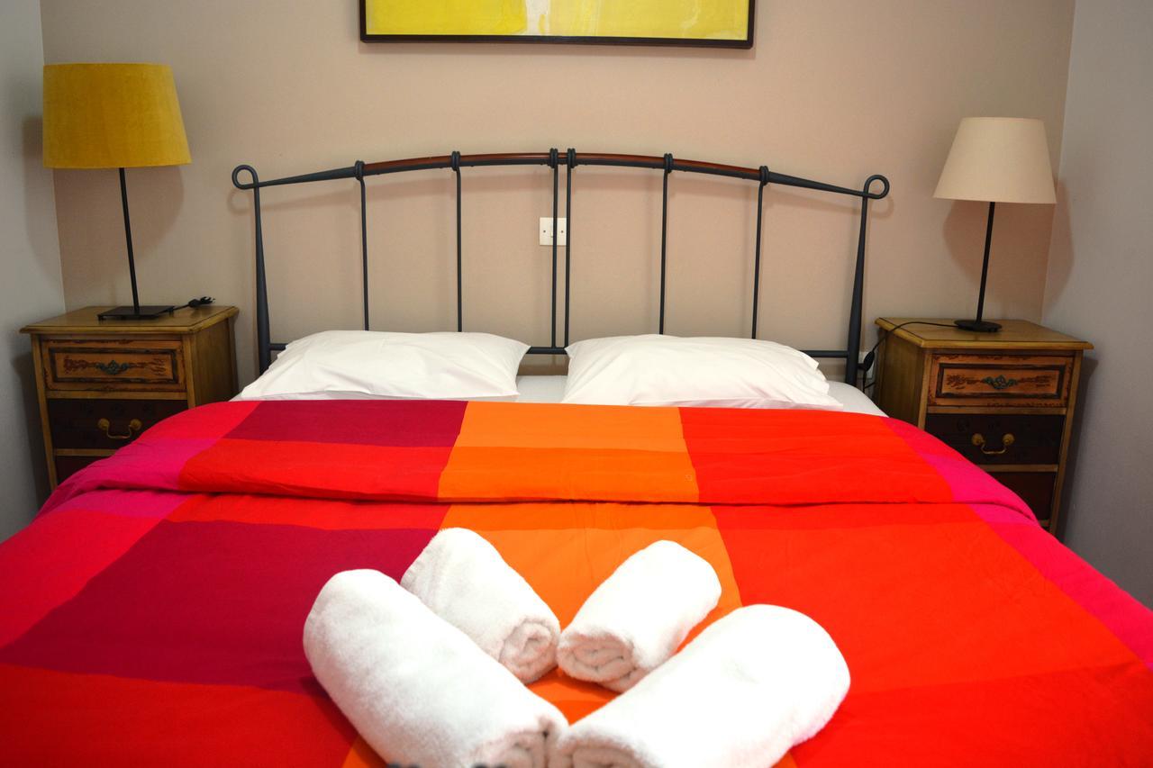 Troumpas Family Rooms & Apartments Leonídion Esterno foto